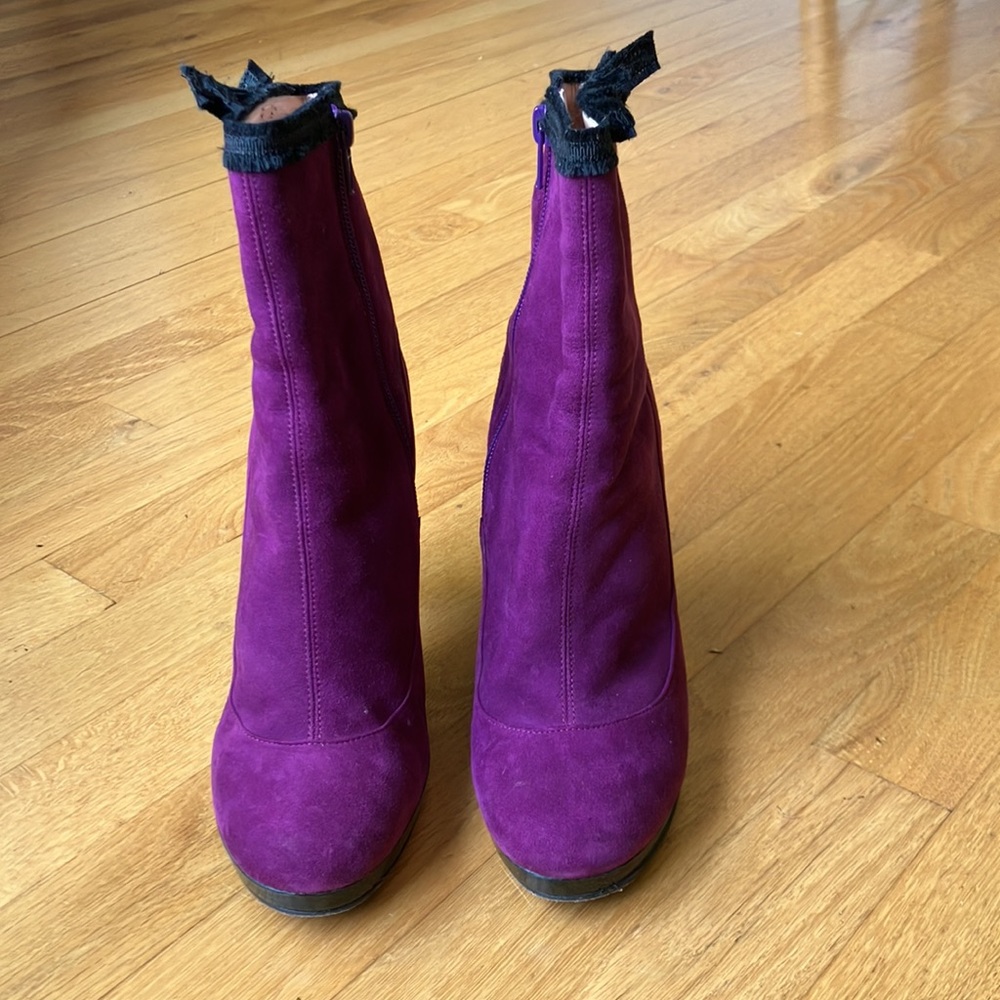Marc By Marc Jacobs purple suede ankle boots. Sculptural heel. Size 37 - Picture 2 of 10